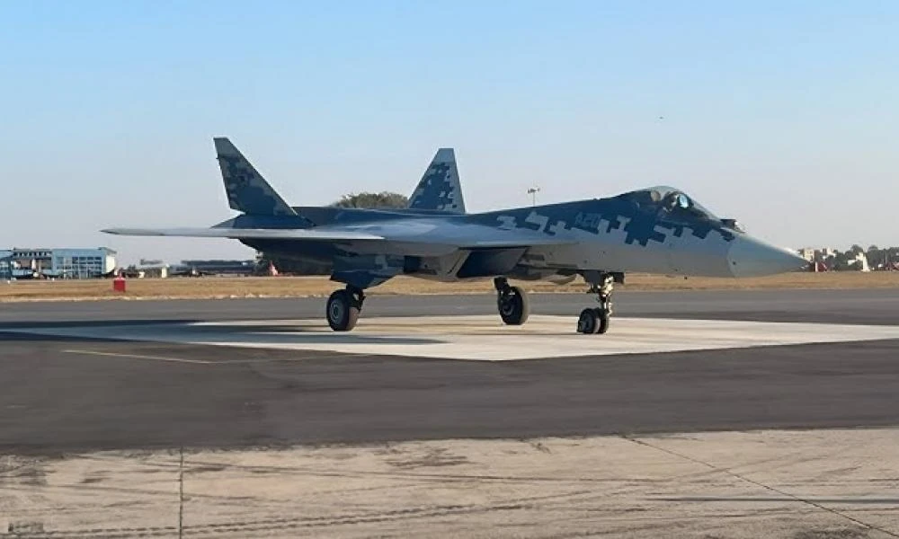 Συναγερμός σε ΗΠΑ και Ισραήλ - Ρωσικό Su-57 πραγματοποίησε την πρώτη πτήση στο Ιράν παραμένοντας για μια εβδομάδα (Βίντεο)